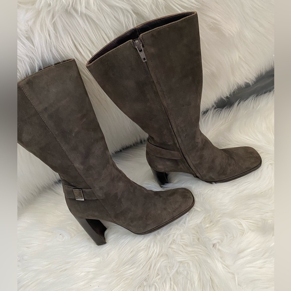 Gucci suede heels boots size 7.5 - Picture 1 of 15